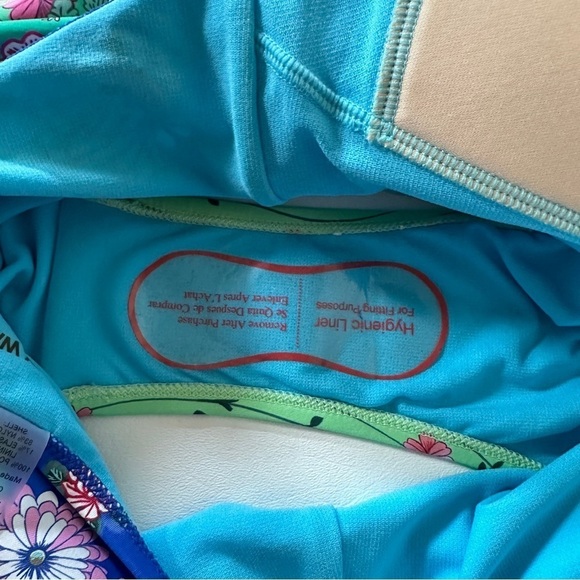 Johnny Was Rainbow Twist Keyhole One Piece Swimsuit Size XL - Picture 9 of 10